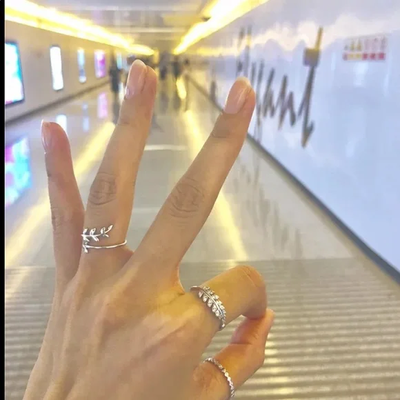 New Women’s 925 Silver Adjustable Olive Diamond Ring - Picture 5 of 6